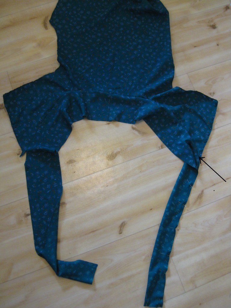 blus med pil