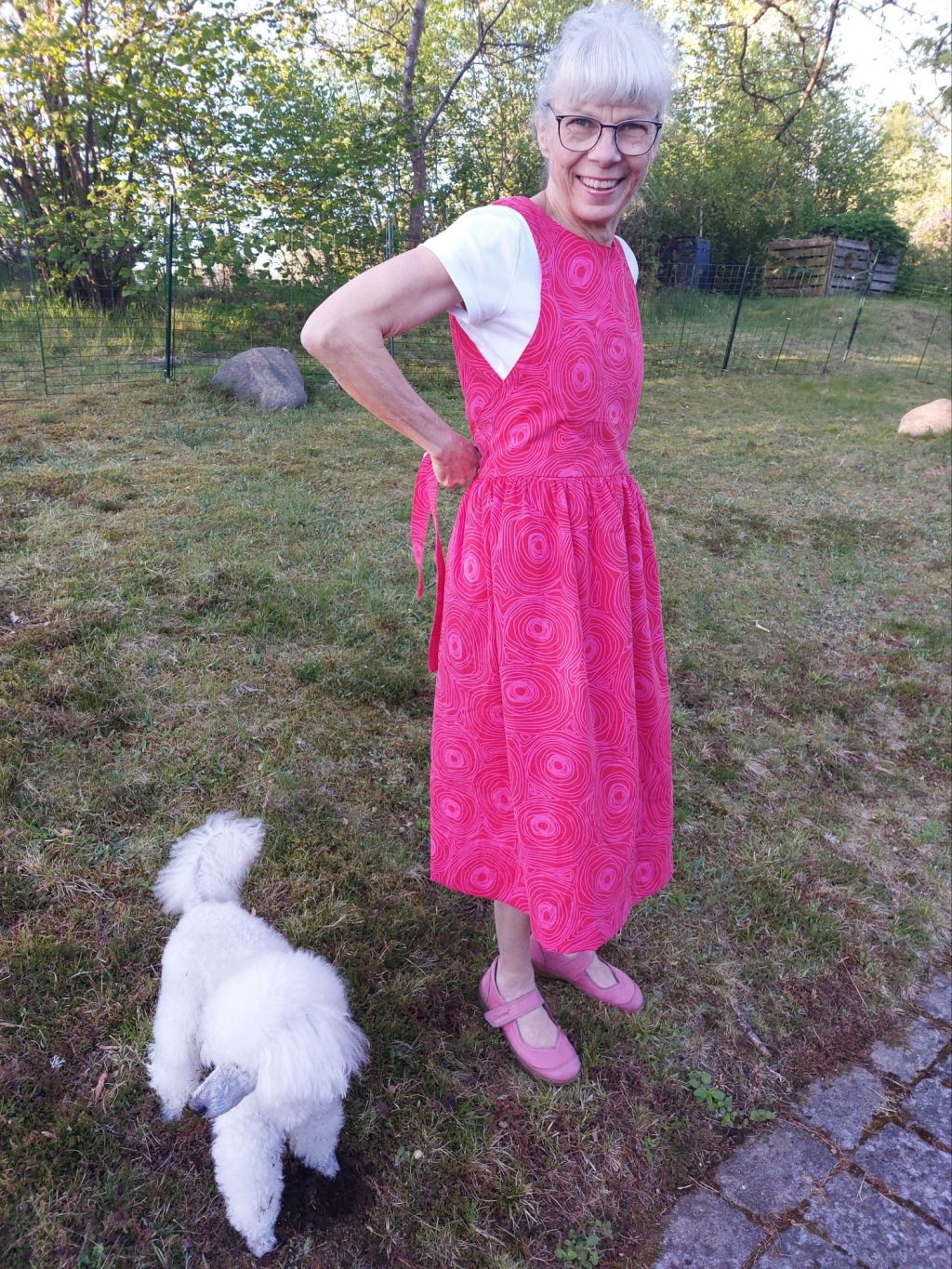 Experiment med förklädesmodell